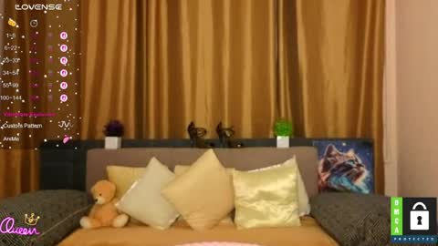 Snapshot of alianna_solo_kiss chatting on June 1, 2026, 5:20 am Alianna online show from June 1, 2026, 5:20 am