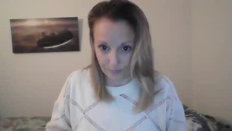 Snapshot of alice8363 chatting on December 29, 2024, 4:08 pm Alice online show from December 29, 2024, 4:08 pm