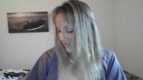 Snapshot of alice8363 chatting on January 2, 2025, 8:39 am Alice online show from January 2, 2025, 8:39 am