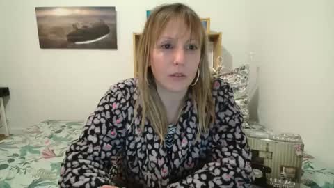 Snapshot of alice8363 chatting on February 23, 2025, 6:01 pm Alice online show from February 23, 2025, 6:01 pm