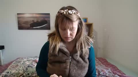 Snapshot of alice8363 chatting on March 8, 2025, 8:44 am Alice online show from March 8, 2025, 8:44 am