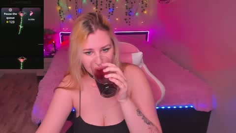 Snapshot of alice___miss chatting on December 12, 2024, 7:26 pm Alice Miss online show from December 12, 2024, 7:26 pm