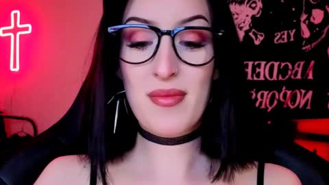 Miss Alice online show from May 19, 2026, 1:11 am
