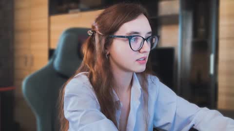 Hey Im Alice  online show from October 19, 2025, 9:10 am