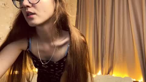 Snapshot of alice_alarcon chatting on November 9, 2025, 11:03 pm Hey Im Alice online show from November 9, 2025, 11:03 pm