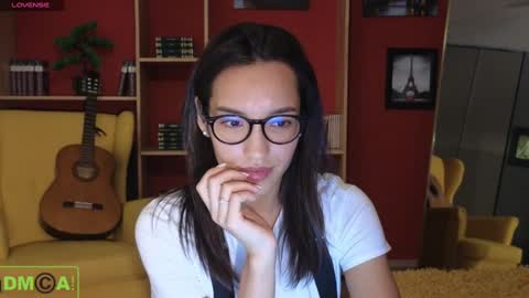 Snapshot of alice_bane chatting on December 19, 2024, 4:35 pm A R Y A T I A online show from December 19, 2024, 4:35 pm