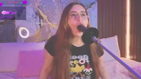 Mey online show from June 26, 2026, 3:55 am