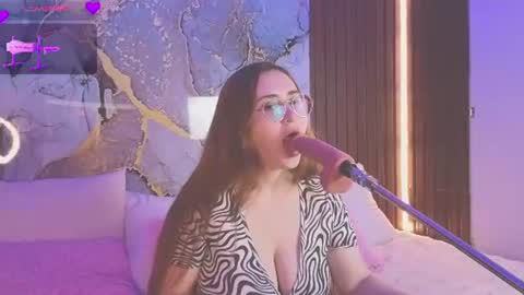 Mey online show from June 27, 2026, 2:27 am