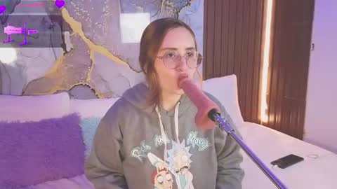 Mey online show from July 19, 2026, 4:16 am