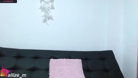 Snapshot of alice_dussan_ chatting on October 23, 2025, 7:01 pm alice online show from October 23, 2025, 7:01 pm