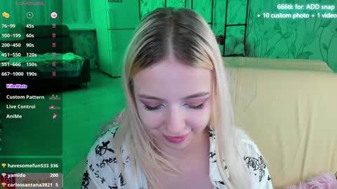 Snapshot of alice_halle chatting on December 11, 2024, 11:21 pm alice_halle online show from December 11, 2024, 11:21 pm