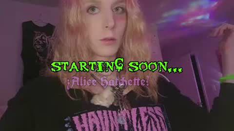 Snapshot of alice_hatchette chatting on June 19, 2026, 7:06 pm Alice Hatchette online show from June 19, 2026, 7:06 pm