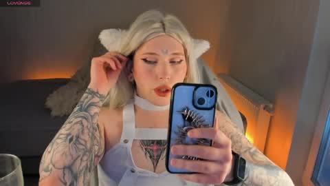 Snapshot of alice_moonshard chatting on April 3, 2026, 12:36 pm Alice online show from April 3, 2026, 12:36 pm