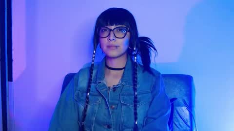 Snapshot of alice_phantom chatting on February 27, 2026, 12:21 am online show from February 27, 2026, 12:21 am