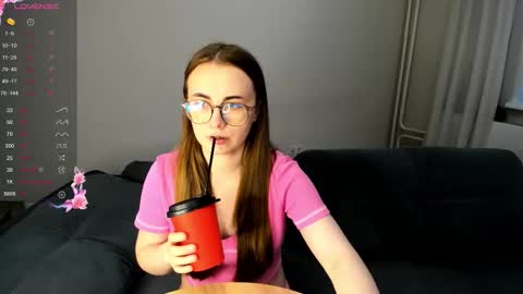 Alice online show from December 20, 2025, 3:35 am