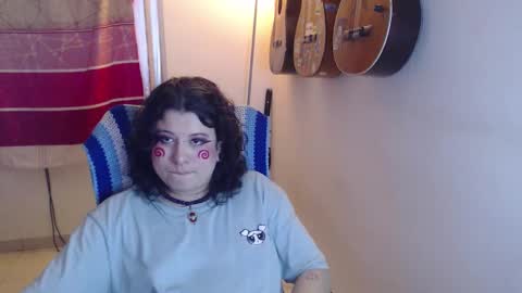 Snapshot of alice_psilocybe_sabina420 chatting on October 15, 2025, 5:40 am Alicia Aldara online show from October 15, 2025, 5:40 am