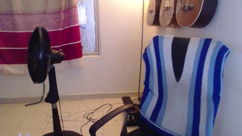 Snapshot of alice_psilocybe_sabina420 chatting on December 21, 2025, 10:00 am Alicia Aldara online show from December 21, 2025, 10:00 am