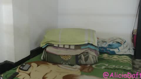 Alicia Aldara online show from July 27, 2026, 5:31 pm