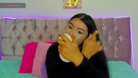 alice_summer1 online show from March 8, 2026, 10:57 pm