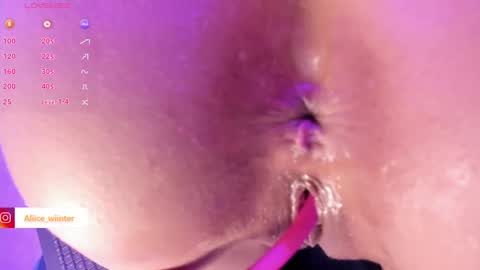 Alice  online show from December 25, 2024, 1:42 am