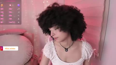 Snapshot of alice_wiinter chatting on March 31, 2026, 7:36 pm Alice online show from March 31, 2026, 7:36 pm