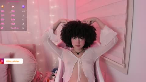 Snapshot of alice_wiinter chatting on April 2, 2026, 6:05 pm Alice online show from April 2, 2026, 6:05 pm