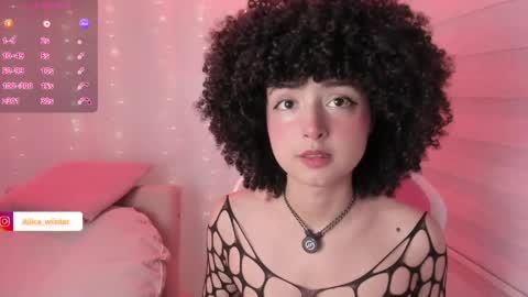 Snapshot of alice_wiinter chatting on April 23, 2026, 7:27 pm Alice online show from April 23, 2026, 7:27 pm