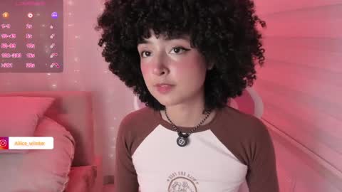 Snapshot of alice_wiinter chatting on May 12, 2026, 8:17 pm Alice online show from May 12, 2026, 8:17 pm