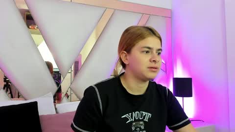 Snapshot of alicecruuz chatting on May 28, 2026, 11:40 am AliceCruz online show from May 28, 2026, 11:40 am
