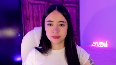 Snapshot of alicee_2 chatting on January 10, 2025, 9:23 am Aliceee .. 97YP9VWGZHrefnav wishlist lists 1 online show from January 10, 2025, 9:23 am