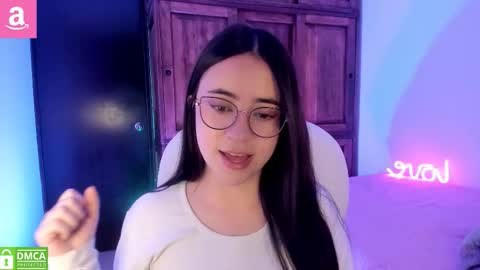 Snapshot of alicee_2 chatting on October 22, 2025, 10:37 am Aliceee .. 97YP9VWGZHrefnav wishlist lists 1 online show from October 22, 2025, 10:37 am
