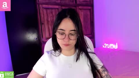 Snapshot of alicee_2 chatting on February 6, 2026, 1:25 pm Aliceee .. 97YP9VWGZHrefnav wishlist lists 1 online show from February 6, 2026, 1:25 pm