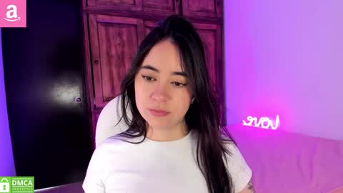 Snapshot of alicee_2 chatting on February 22, 2026, 5:11 pm Aliceee .. 97YP9VWGZHrefnav wishlist lists 1 online show from February 22, 2026, 5:11 pm