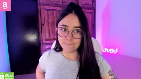 Snapshot of alicee_2 chatting on February 27, 2026, 10:43 pm Aliceee .. 97YP9VWGZHrefnav wishlist lists 1 online show from February 27, 2026, 10:43 pm