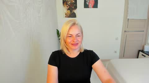 Snapshot of alicee__grace chatting on July 12, 2026, 9:33 am Alicee online show from July 12, 2026, 9:33 am