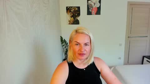 Snapshot of alicee__grace chatting on July 13, 2026, 9:01 am Alicee online show from July 13, 2026, 9:01 am