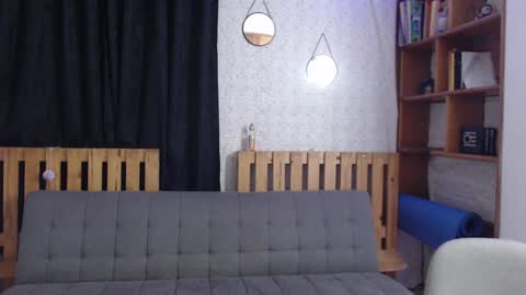 alicee_logan_ online show from February 1, 2025, 11:37 pm