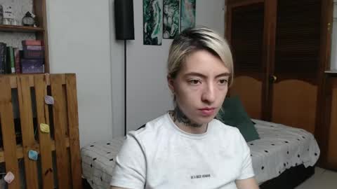 Snapshot of alicee_logan_ chatting on May 24, 2026, 3:11 am alicee_logan_ online show from May 24, 2026, 3:11 am