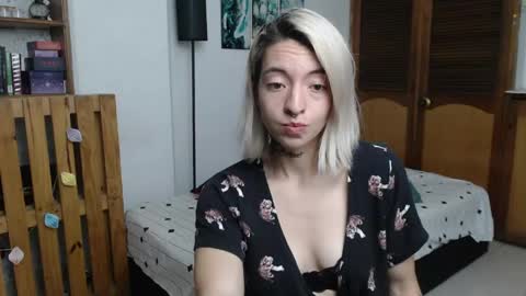 Snapshot of alicee_logan_ chatting on May 25, 2026, 2:28 am alicee_logan_ online show from May 25, 2026, 2:28 am