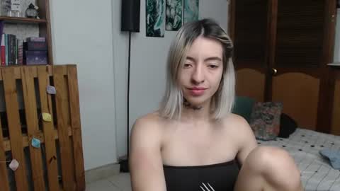 Snapshot of alicee_logan_ chatting on July 3, 2026, 1:56 am alicee_logan_ online show from July 3, 2026, 1:56 am
