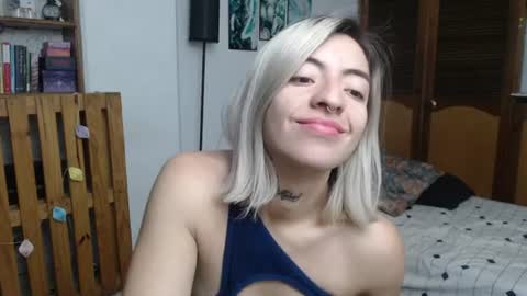 Snapshot of alicee_logan_ chatting on July 14, 2026, 1:08 am alicee_logan_ online show from July 14, 2026, 1:08 am