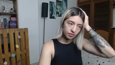 Snapshot of alicee_logan_ chatting on July 21, 2026, 1:08 am alicee_logan_ online show from July 21, 2026, 1:08 am