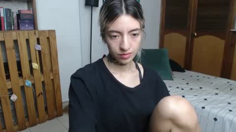Snapshot of alicee_logan_ chatting on July 28, 2026, 1:34 am alicee_logan_ online show from July 28, 2026, 1:34 am