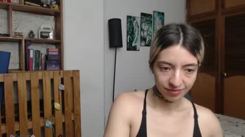 Snapshot of alicee_logan_ chatting on August 3, 2026, 11:41 pm alicee_logan_ online show from August 3, 2026, 11:41 pm