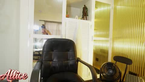 Allice online show from February 4, 2026, 7:09 pm