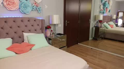 Snapshot of alicehadley chatting on February 4, 2026, 2:17 am AliceHadley online show from February 4, 2026, 2:17 am