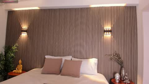 Alice  online show from September 21, 2025, 4:25 am