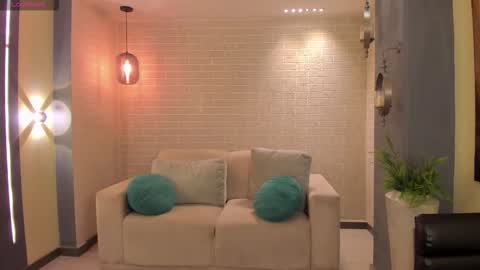 Alice online show from October 11, 2025, 12:15 pm