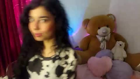 Snapshot of alicekingdom chatting on June 11, 2026, 9:02 pm Alicekingdom online show from June 11, 2026, 9:02 pm