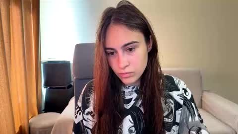 alicekollt online show from September 26, 2025, 9:46 am